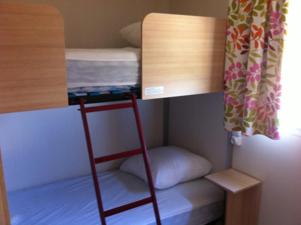 فندق كالفيسونفي  Team Holiday - Camping Mer Et Camargue الغرفة الصورة