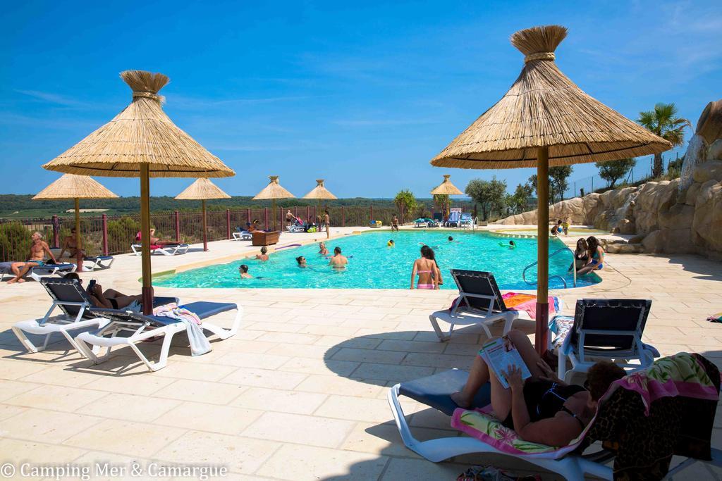 فندق كالفيسونفي  Team Holiday - Camping Mer Et Camargue المظهر الخارجي الصورة